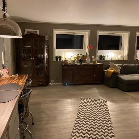 Lyngen, Mackay Appartment, Lyngen Lyngseidet Eksteriør bilde