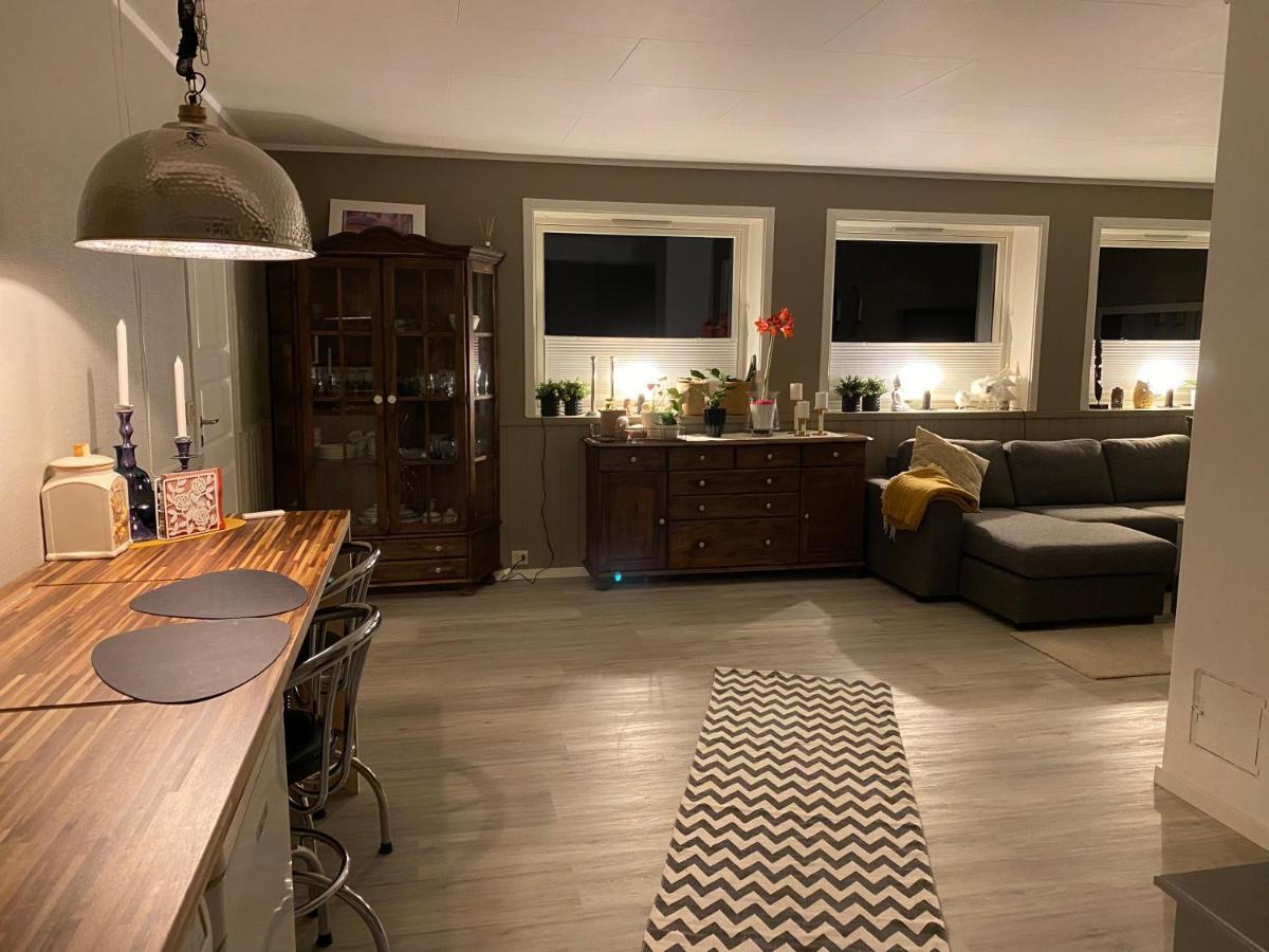 Lyngen, Mackay Appartment, Lyngen Lyngseidet Eksteriør bilde