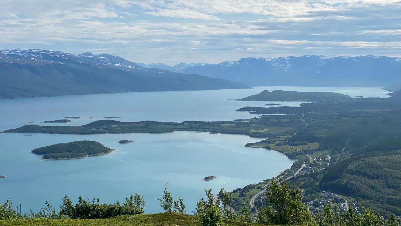Lyngen, Mackay Appartment, Lyngen Lyngseidet Eksteriør bilde